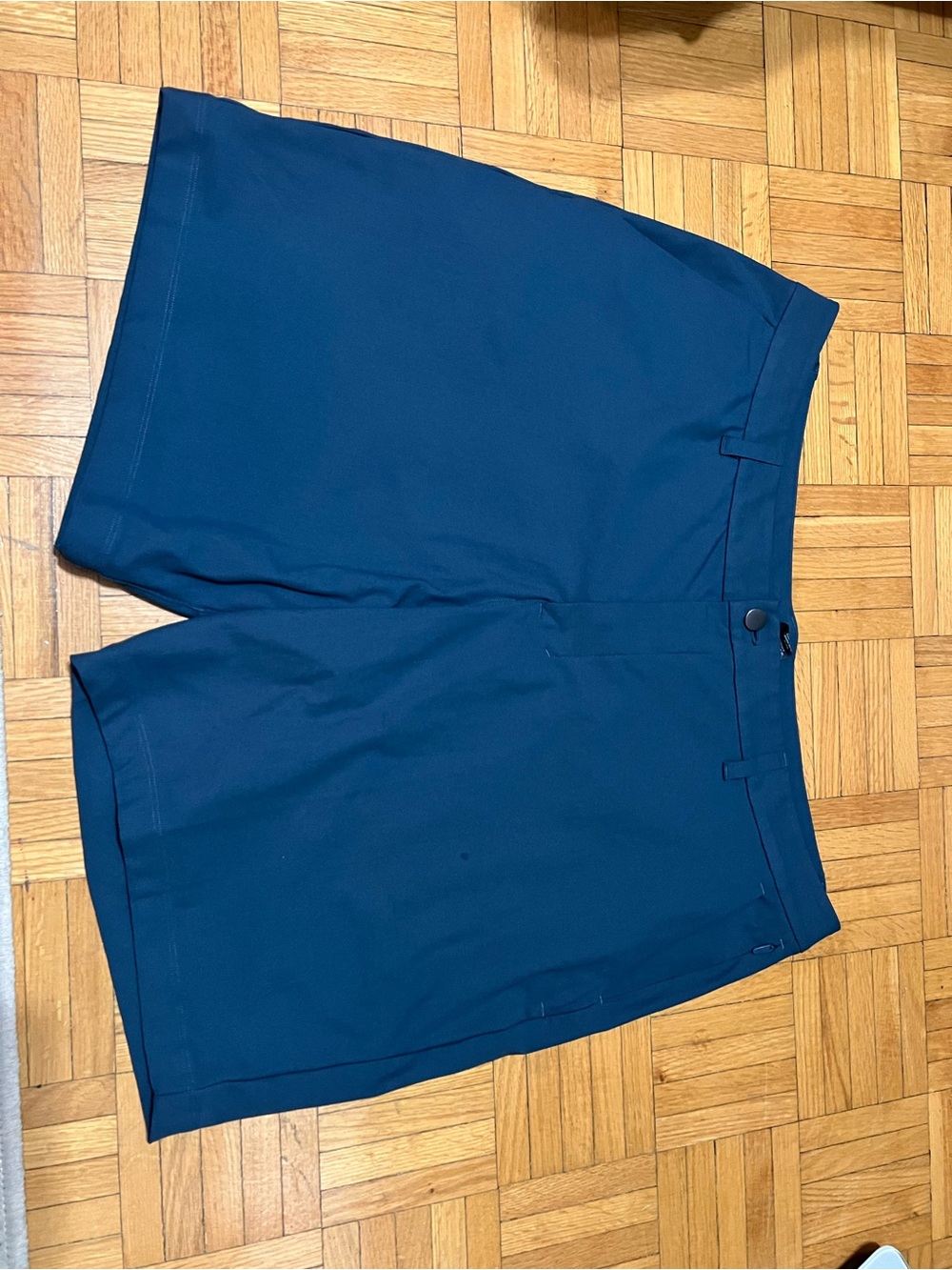 Lululemon commission short